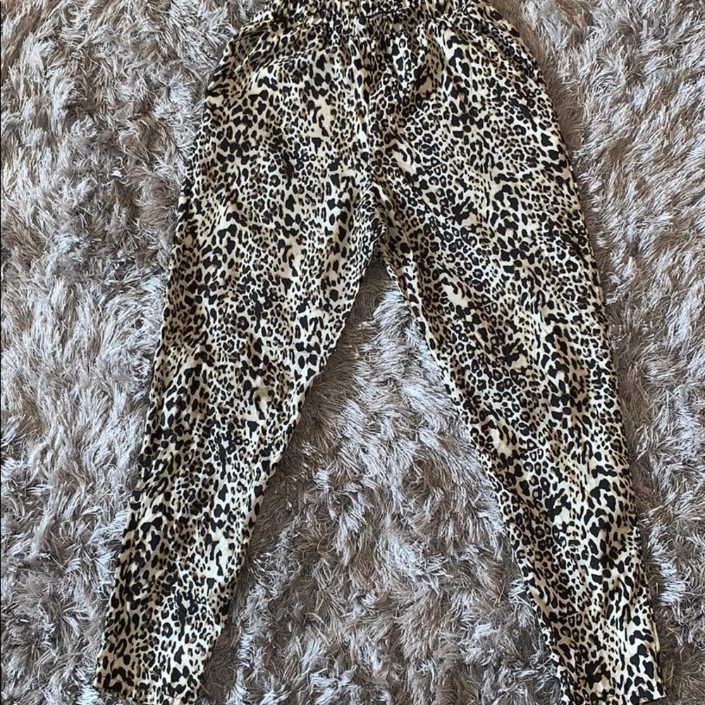 Forever 21 Animal Print Ankle Pants